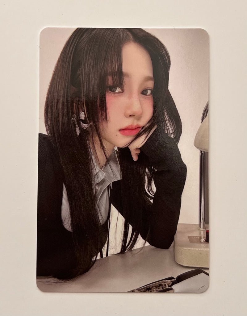 AESPA - 2025 SEASON'S GREETINGS (KARINA) TRADING CARD PHOTOCARD – KYYO