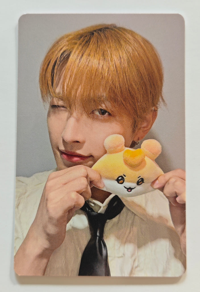 ATEEZ - MIGHTEEZ Official Photocard (Hongjoong) – KYYO