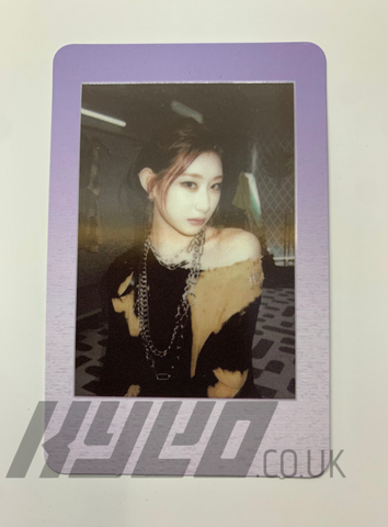Itzy Crazy in Love Official synnara Polaroid Photocard - Chaeryeong