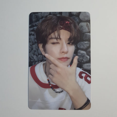 STRAY KIDS - 5 STAR SOUNDWAVE LUCKY DRAW PVC PHOTOCARD ( SEUNGMIN)