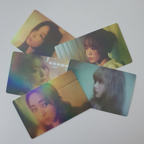 LE SSERAFIM - EASY WEVERSE PHOTOCARD + STICKER