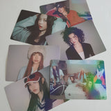 NEWJEANS - HOW SWEET WEVERSE PHOTOCARD + Photo Stand
