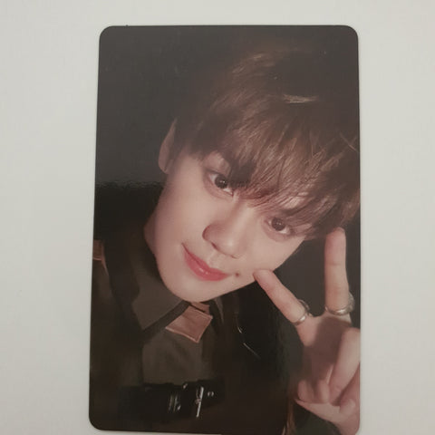 ZEROBASEONE - MELTING POINT PHOTOCARD (Gyuvin)