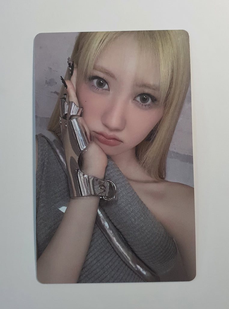 BABYMONSTER - DRIP WEVERSE PHOTOCARD + STICKER (RAMI) – KYYO