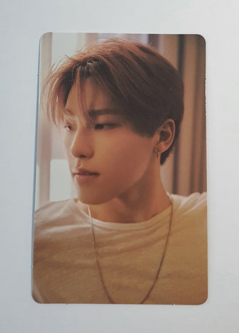 SEVENTEEN - ATTACCA WEVERSE PHOTOCARD (DINO)