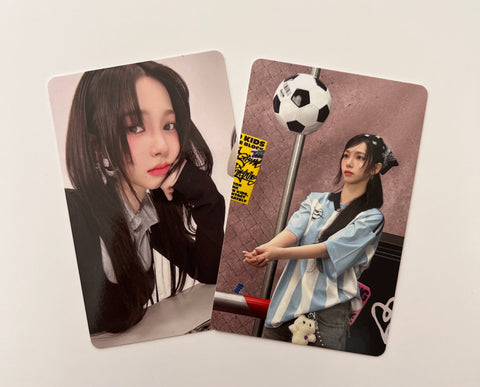 AESPA - 2025 SEASON'S GREETINGS (KARINA) TRADING CARD PHOTOCARD