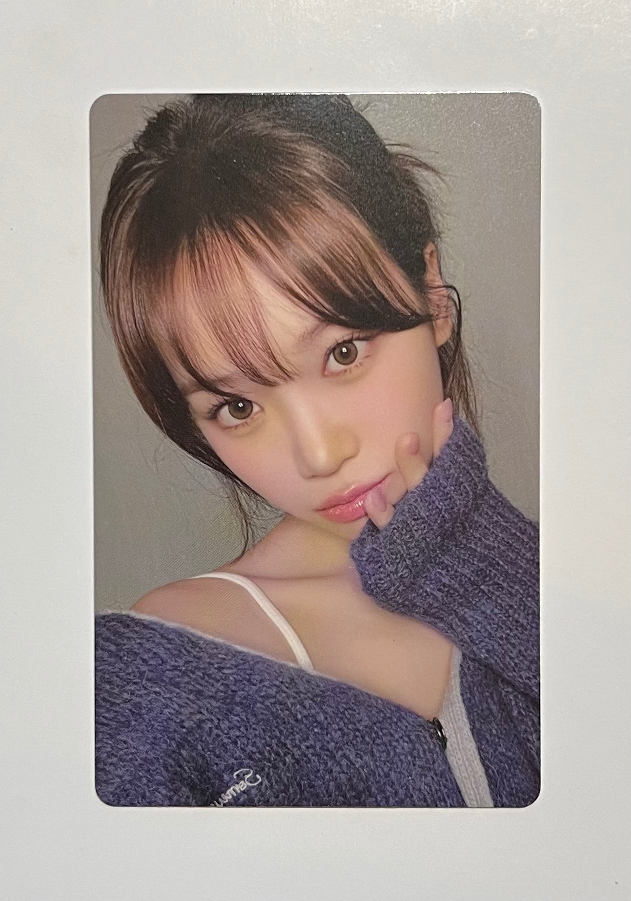 LE SSERAFIM - HOT (CHAEWON) TIN CASE WEVERSE GIFT PHOTOCARD