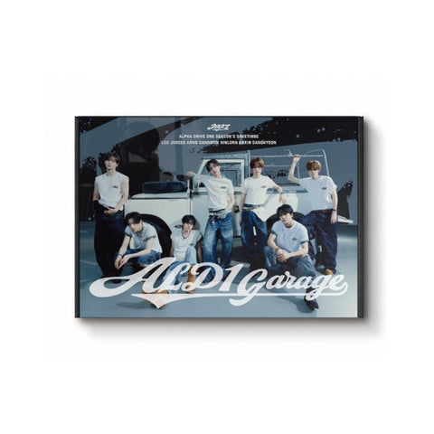 [PREORDER] : ALPHA DRIVE ONE - 2027 SEASON’S GREETINGS [ALD1 GARAGE (T-SHIRT VER.)]