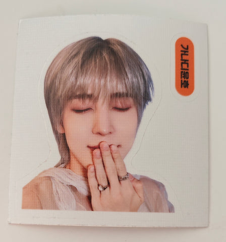 ATEEZ - GOLDEN HOUR PART.2 STICKER ( YUNHO)