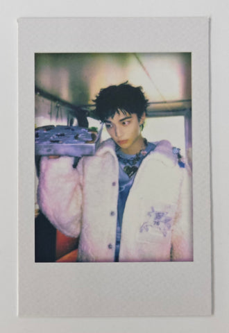 STRAY KIDS - SEASON'S GREETINGS 2026 Official Polaroid Photocard (Hyunjin)