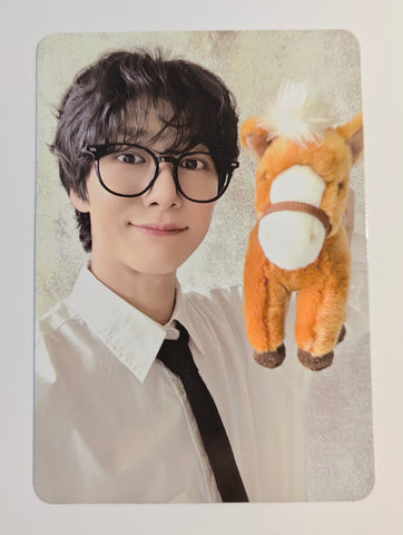 MONSTA X -2026 Season's greetings Starshipsquare Official Photocard (Hyungwon)