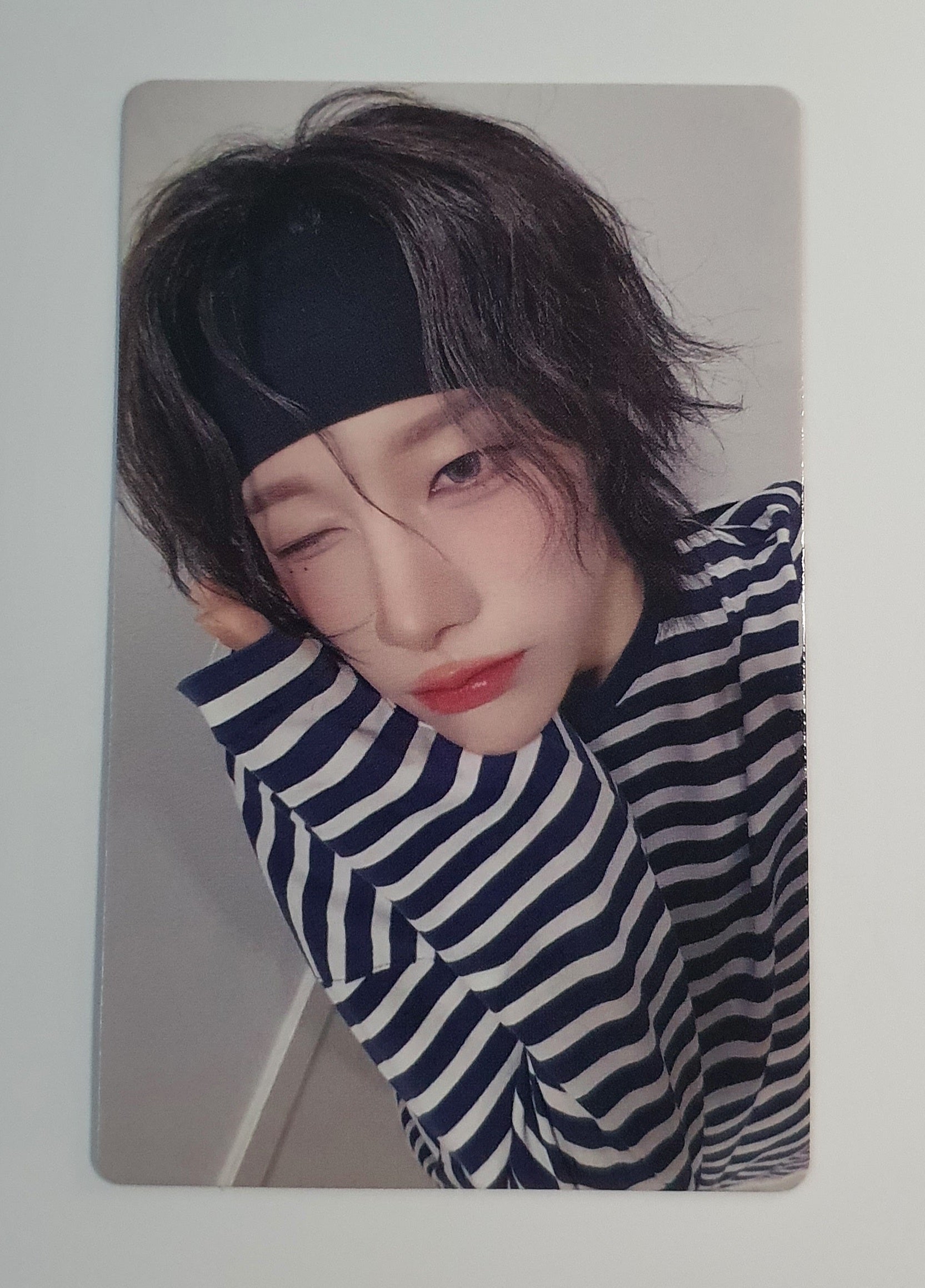 XLOV ルイJump upトレカ XLOV - UXLXVE JUMP UP Official Photocard (RUI) – KYYO