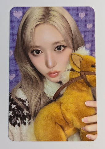 IVE - SEASON'S GREETINGS 2026 Starship Official Photocard (Gaeul)