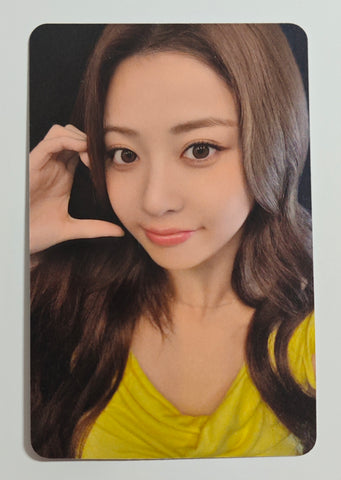 LE SSERAFIM - SPAGHETTI APPLEMUSIC Official Photocard (Yunjin)