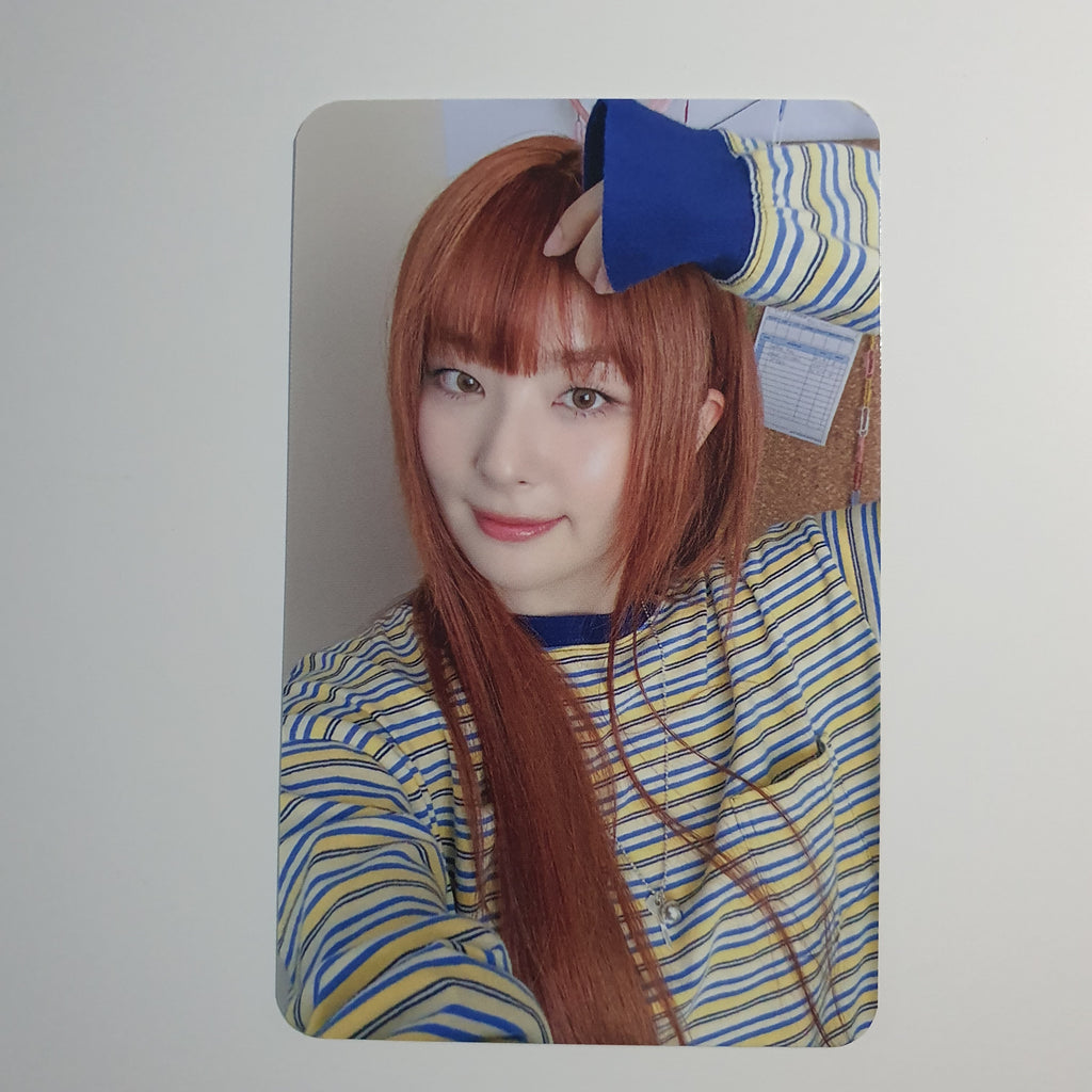RED VELVET COSMIC OFFICIAL PHOTOCARD KYYO