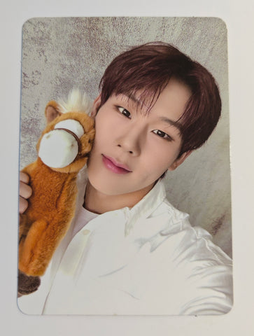 MONSTA X -2026 Season's greetings Starshipsquare Official Photocard (Joohoney)