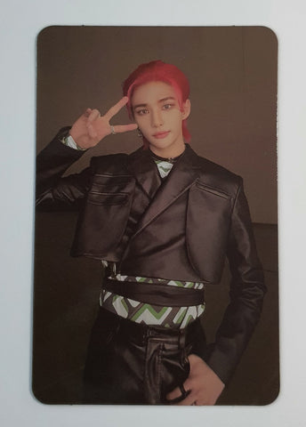 STRAY KIDS - ODDINARY SYNNARA OFFICIAL PHOTOCARD (HYUNJIN)