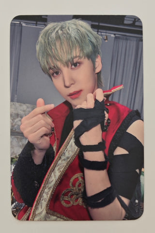 ATEEZ - THE WORLD EP.FIN:WILL Soundwave Official Photocard (Yunho)