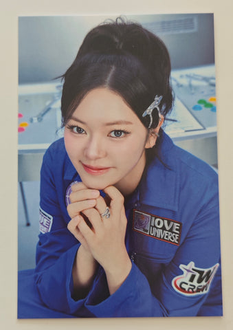 TWICE -10VE UNIVERSE 2025 Fanmeeting Official Photocard (Jeongyeon 20)