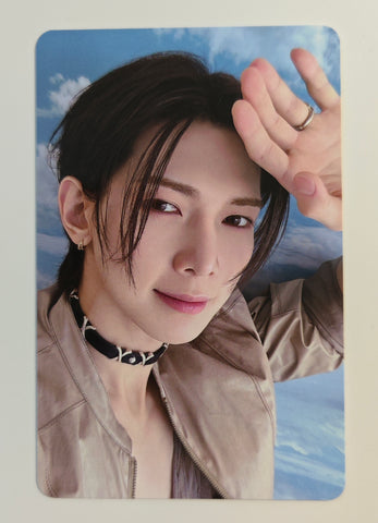 ATEEZ - GOLDEN HOUR Part.3 EVERLINE Official Photocard (Yeosang)