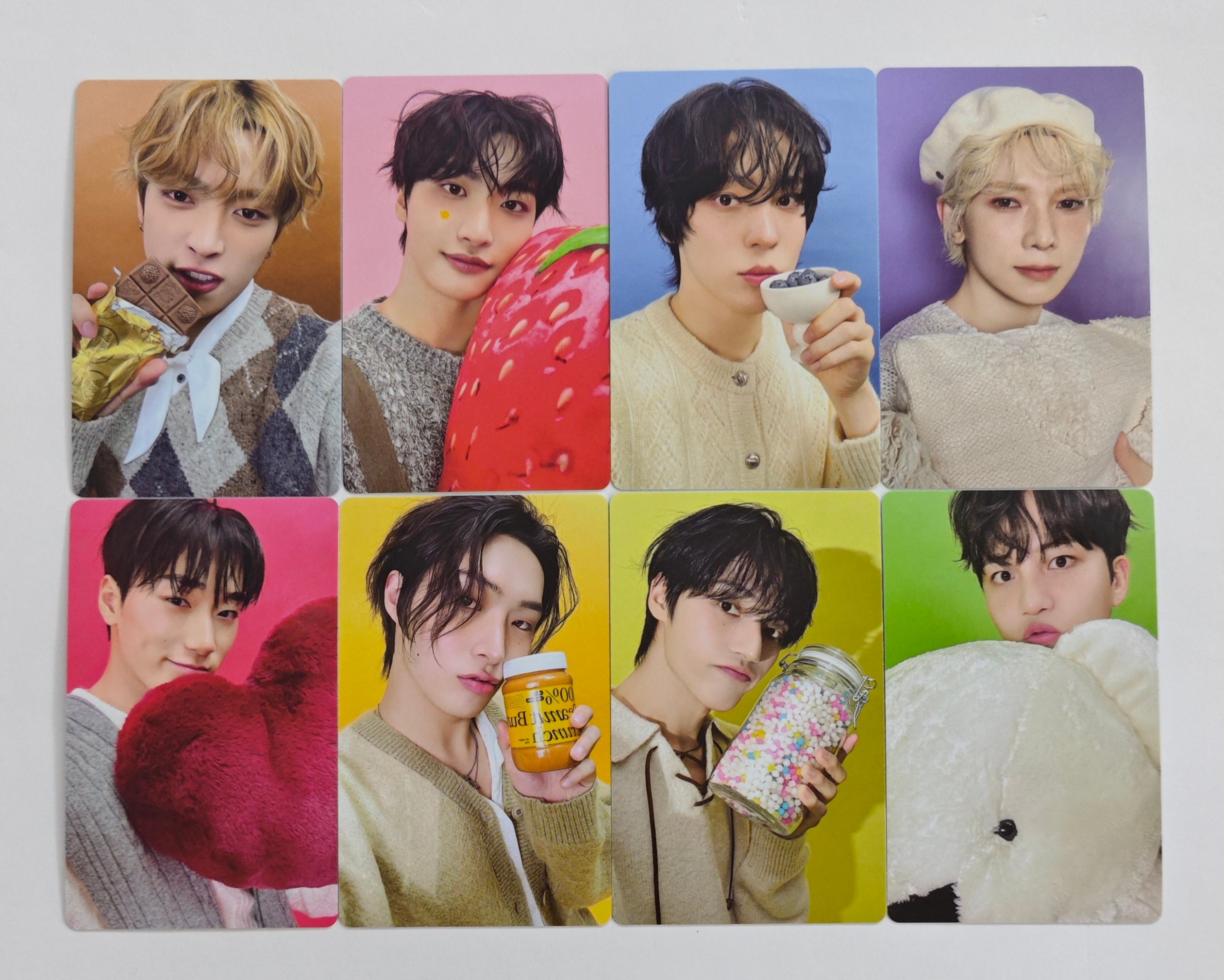 ATEEZ - 2026 SEASON'S GREETINGS Official Photocard (set B) – KYYO