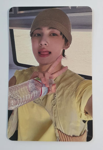 CORTIS - COLOR OUTSIDE THE LINES SOUNDWAVE Official Photocard (SEONGHYEON)