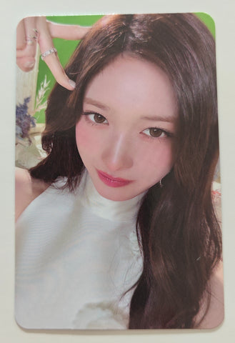 IVE - 4th Fan Concert DIVE into IVE Official Photocard (Leeseo)