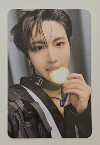 ATEEZ - THE WORLD EP.FIN : WILL Makestar Official Photocard (Seonghwa)