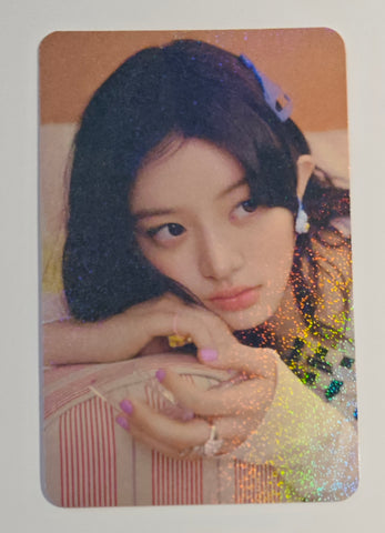 ILLIT - MAMIHLAPINATAPAI MusicPlant Official Photocard (Minju)