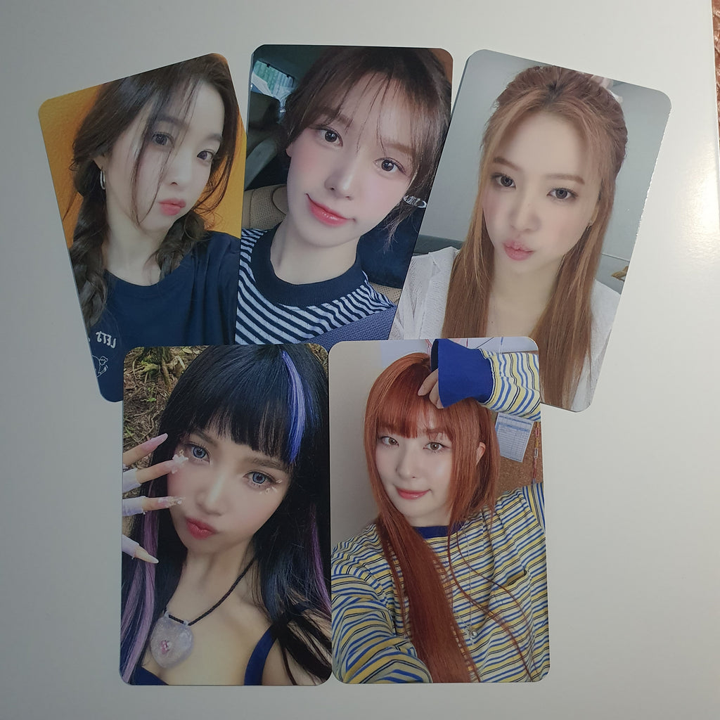 RED VELVET COSMIC OFFICIAL PHOTOCARD KYYO