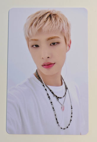 ATEEZ - The World ep.2 : OUTLAW WhosFan Cafe Official PVC Photocard (Mingi)
