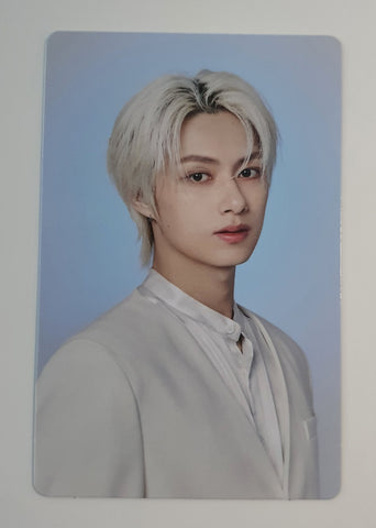 SEVENTEEN - World Tour 2025 New In Incheon Official Photocard (JUN)