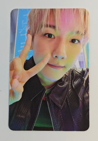 BAEKHYUN (Exo) - 2026 SEASON'S Official Photocard (A)