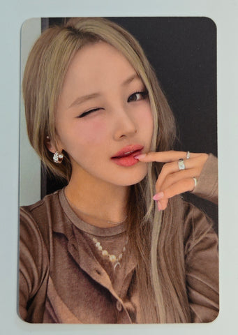 KISS OF LIFE - Who is she AppleMusic Official Photocard (Belle)