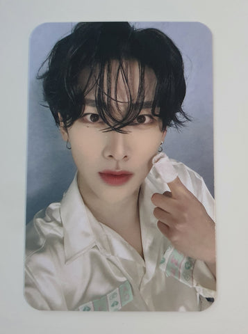 ZEROBASEONE - BLUE PARADISE SOUNDWAVE PHOTOCARD (RICKY)