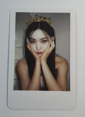 ITZY - CHECKMATE SYNNARA Official Polaroid photocard (RYUJIN)