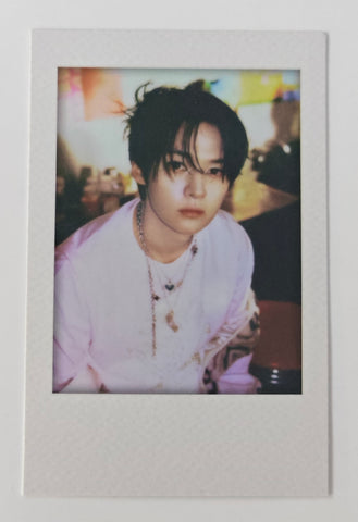 STRAY KIDS - SEASON'S GREETINGS 2026 Official Polaroid Photocard (Lee Know)