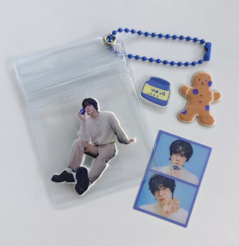 ATEEZ - 2026 SEASON'S GREETINGS Official PVC Keyring (Yunho)