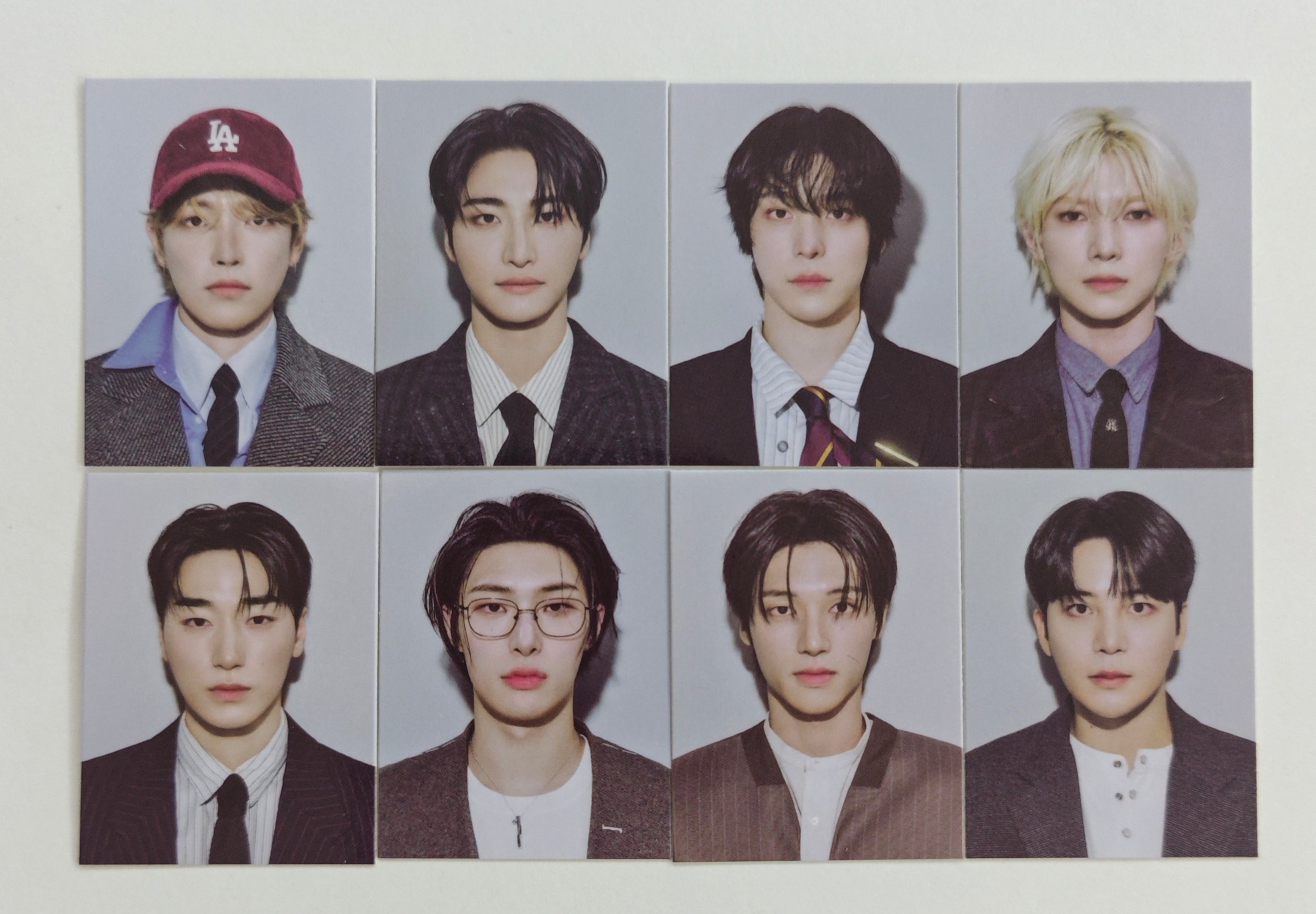 ATEEZ - 2026 SEASON'S GREETINGS Official ID Photo Set – KYYO