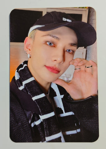STRAY KIDS - KARMA Official Photocard (HYUNJIN)