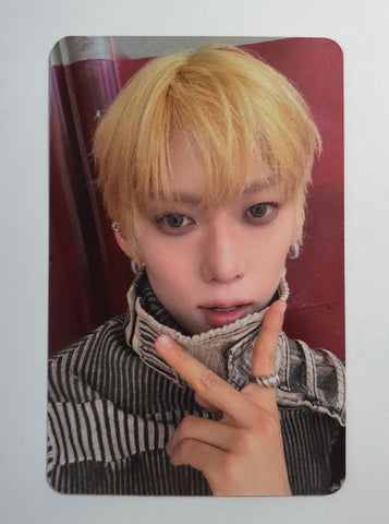 AMPERS&ONE - LOUD & PROUD APPLEMUSIC PHOTOCARD