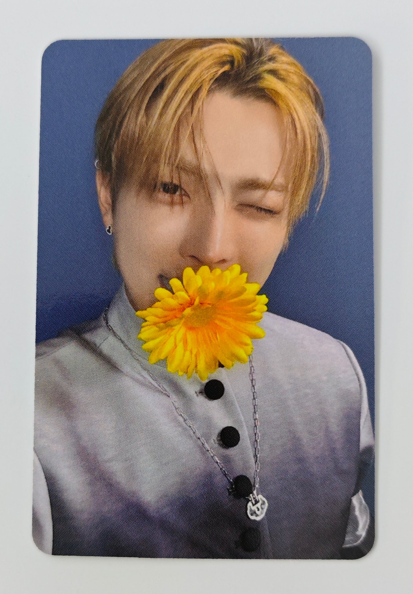 ATEEZ - GOLDEN HOUR : Part.4 APPLEMUSIC Official Photocard – KYYO