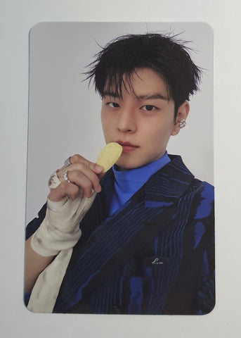 STRAY KIDS - KARMA Official Photocard SKZOO Ver. (SEUNGMIN)