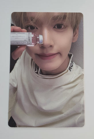 ZEROBASEONE - BLUE PARADISE Official Photocard (YUJIN)