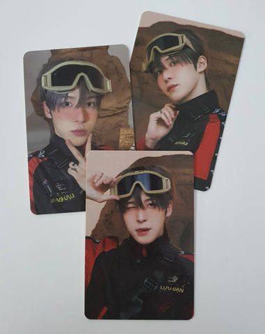 ATEEZ - ANITEEZ in TREASURE Official Photocard (YUNHO)