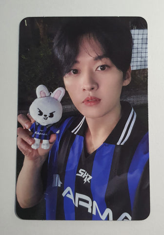 STRAY KIDS - KARMA Official Photocard SKZOO Ver. (LEE KNOW)