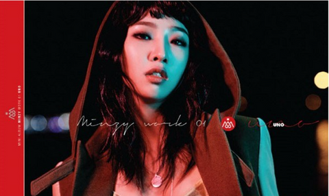 MINZY (공민지) Mini Album Vol. 1 - MINZY WORK 01 UNO (Korean Edition)