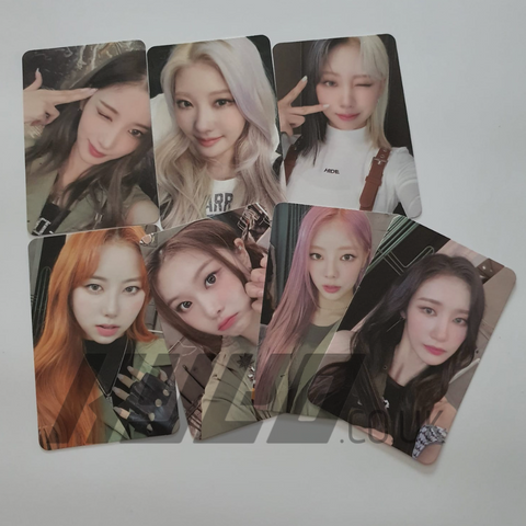 PURPLE KISS SEASON'S GREETINGS 2022 OFFICIAL PHOTOCARD