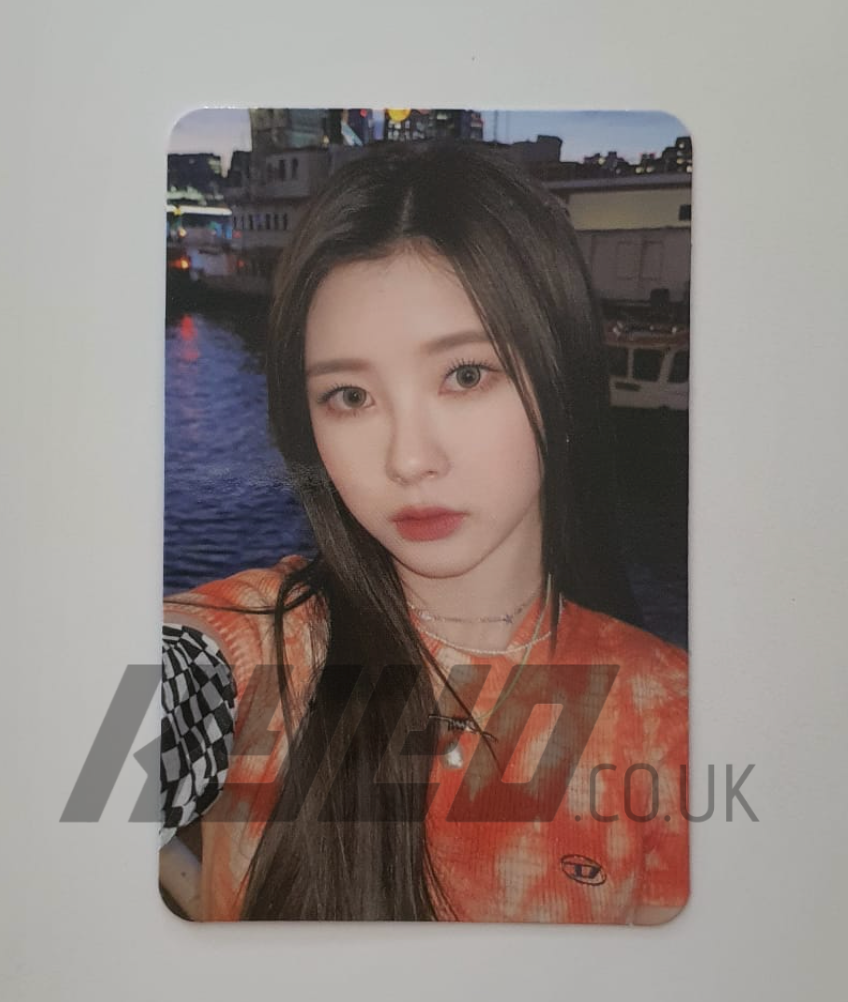 KEP1ER - DAZZLING GIRLS IN LONDON OFFICIAL PHOTOCARD – KYYO